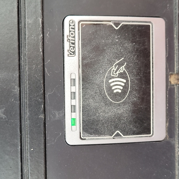 1. To pay at pump see screen at <right>regular - Picture 2 of 5